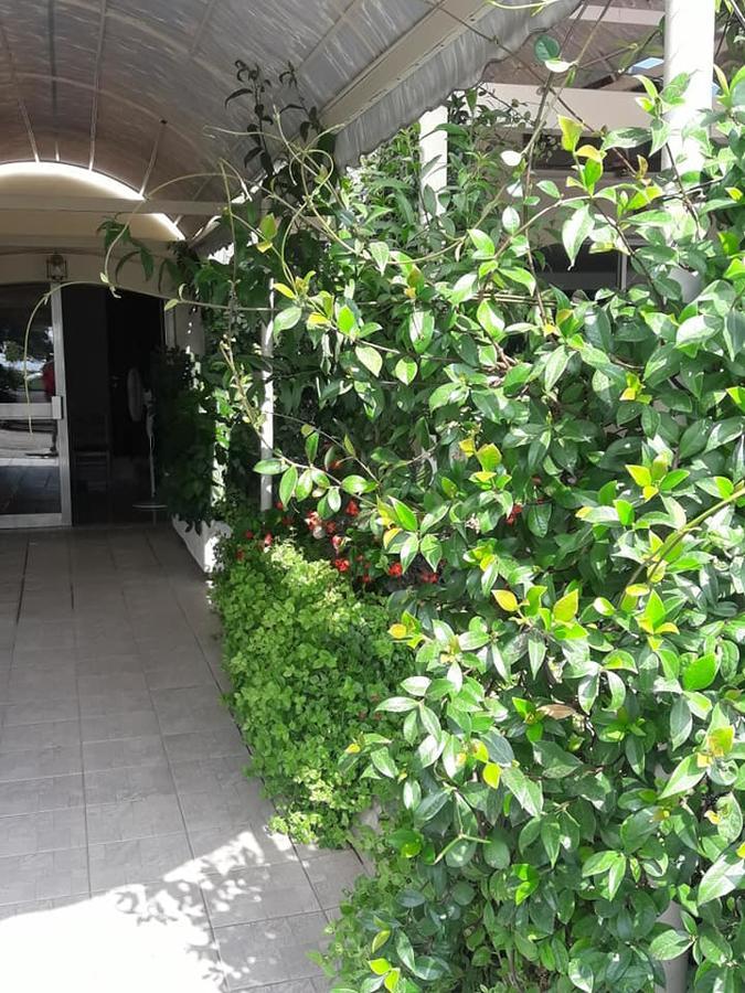 Hotel Florakis Livanátai Exterior foto